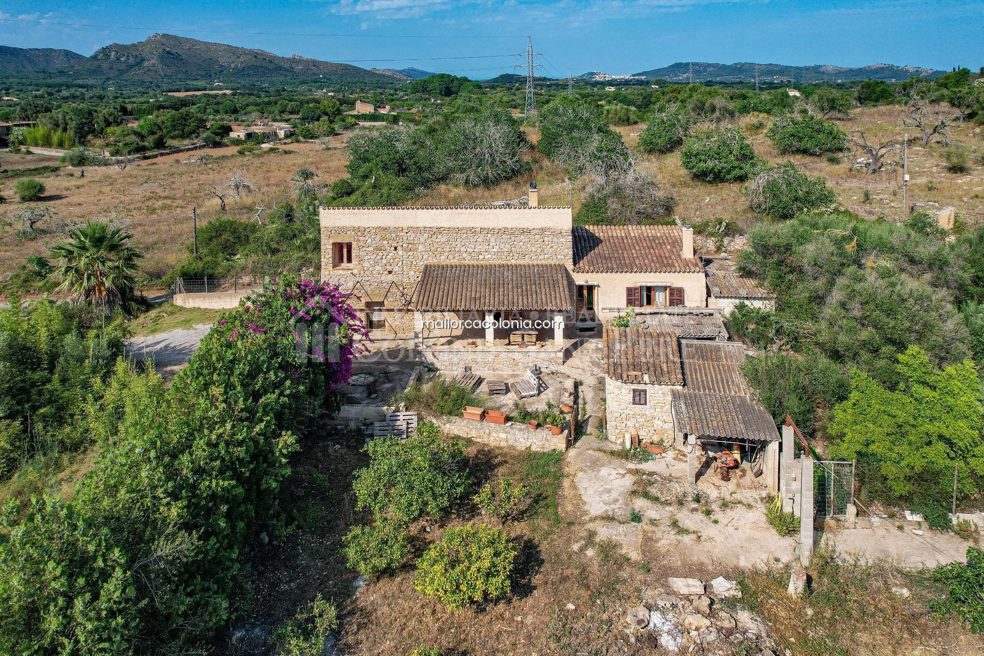 9-casa-de-campo-en-arta-ma.jpg